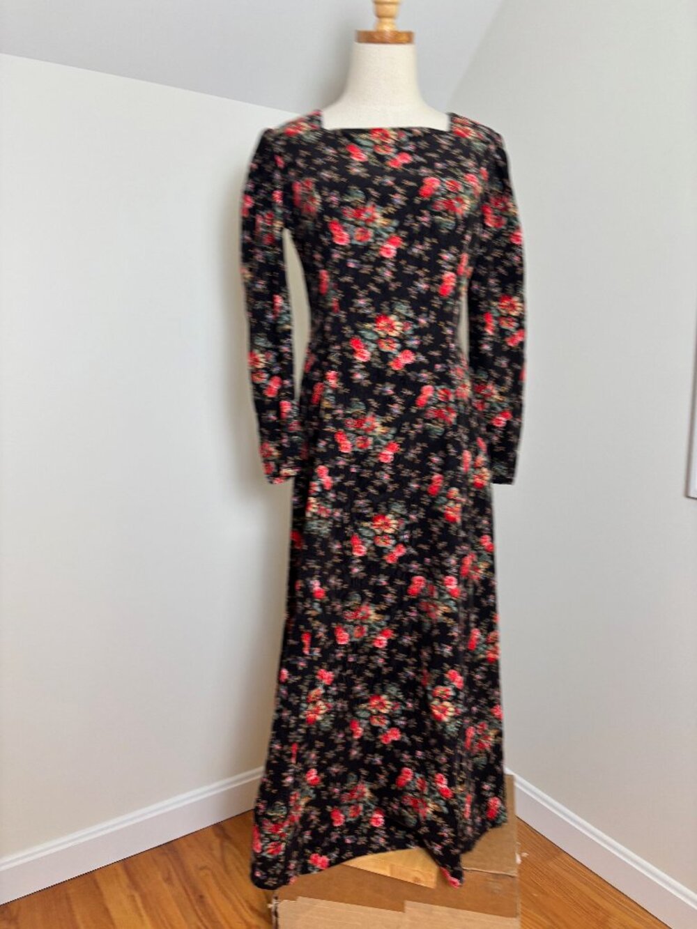 Vintage LS Laura Ashley Needlecord princess-seam dress, size 8